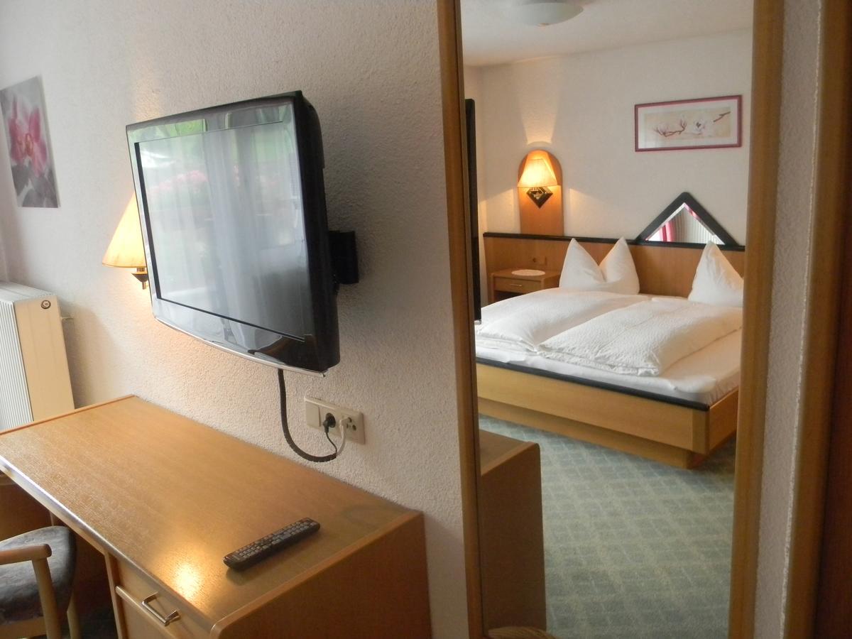 Haus Zentner Hotel Nauders Eksteriør billede